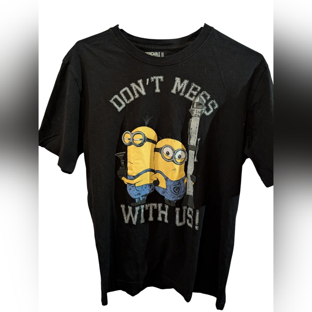 2/22$ Black Minions Graphic T-Shirt